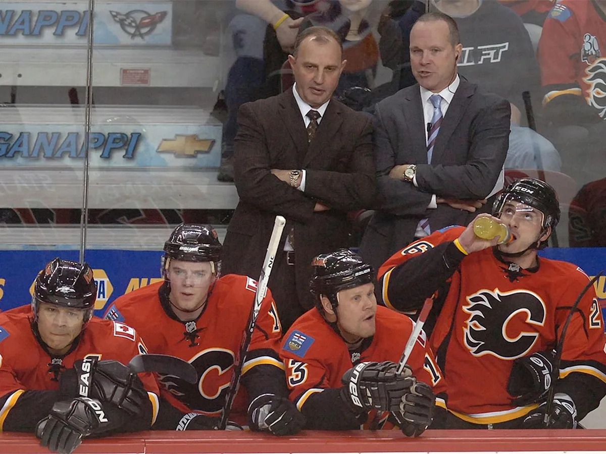Calgary Flames add former player, coach Dave Lowry to coaching staff