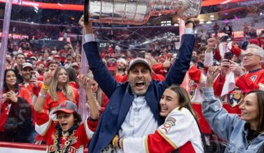 How Roberto Luongo is helping the Panthers succeed long after his playing days