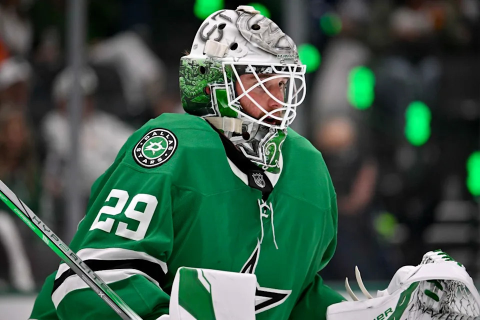 Dallas Stars goaltender Jake Oettinger (29) in action during an NHL game.Jerome Miron-Imagn Images