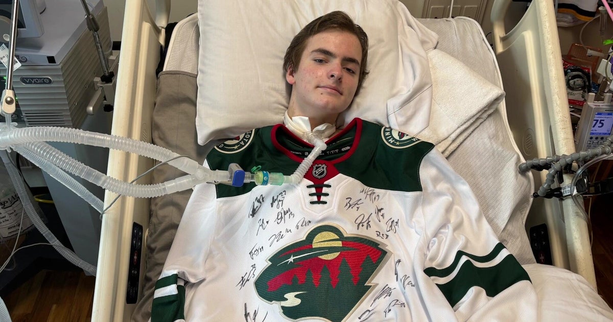 Young hockey player returns to the rink nine months after a devastating injury