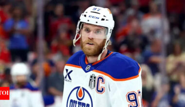 Connor McDavid’s contract talks take intriguing turn as Oilers GM Stan Bowman makes surprising admission | NHL News