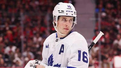 “He took every penny”: NHL analyst rips Mitch Marner for acting like a victim after choosing to stay in Toronto for years