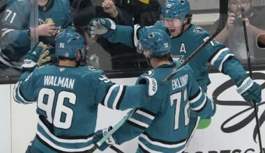 Toffoli scores 3rd-period goal to lift Sharks to 4-2 win over Kings
