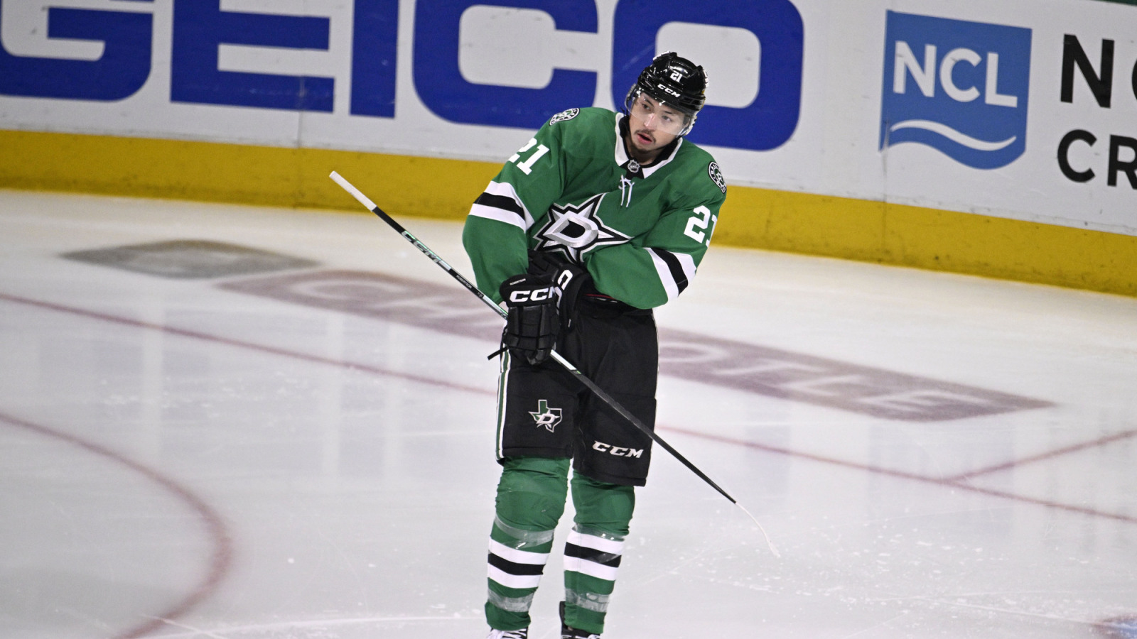 Why Jason Robertson may sign an eight-year deal with the Dallas Stars before time runs out