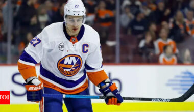 NHL Trade Rumors: Islanders’ Anders Lee future uncertain as GM signals potential trade strategy | NHL News