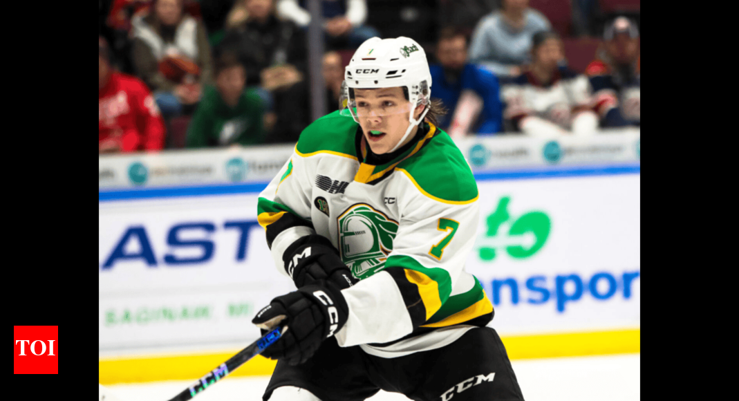 Toronto Maple Leafs prospect Easton Cowan to rent apartment from ex-Leaf Fraser Minten during rookie training camp | NHL News