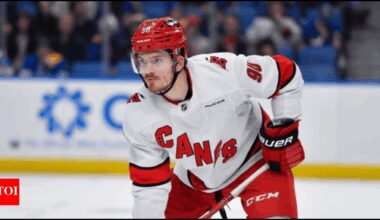 Toronto Maple Leafs eyeing Jack Roslovic as Nick Robertson’s future with team remains uncertain | NHL News