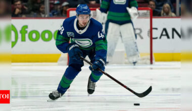 Quinn Hughes drops a hint about Canucks future that will make-or-break season | NHL News