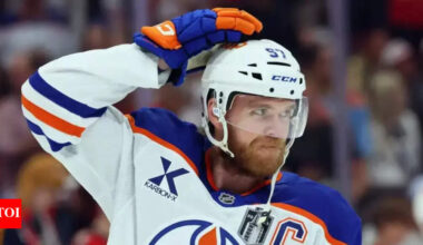 Oilers GM addresses Connor McDavid contract uncertainty, urges fans to avoid panic while stressing team’s championship priorities | NHL News