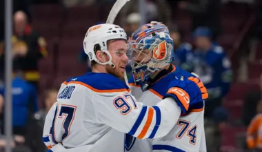 Stuart Skinner's salary demand updated after Blackhawks sign young starting goalie