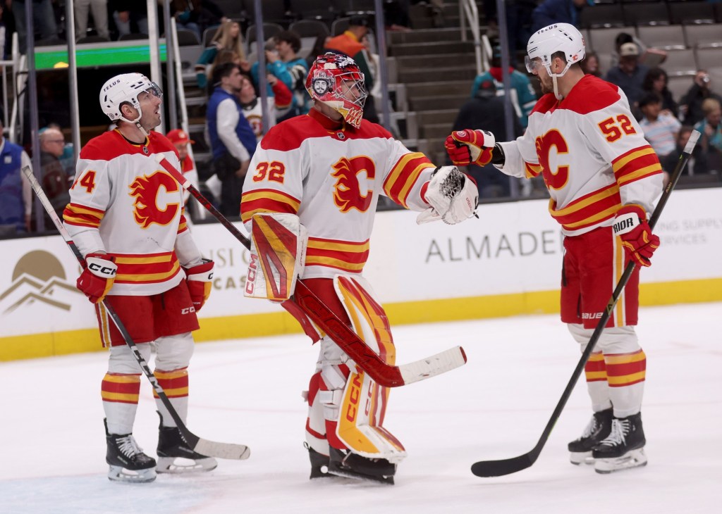 Gilroy's Dustin Wolf signs 7-year, $52.5 million extension with Calgary Flames