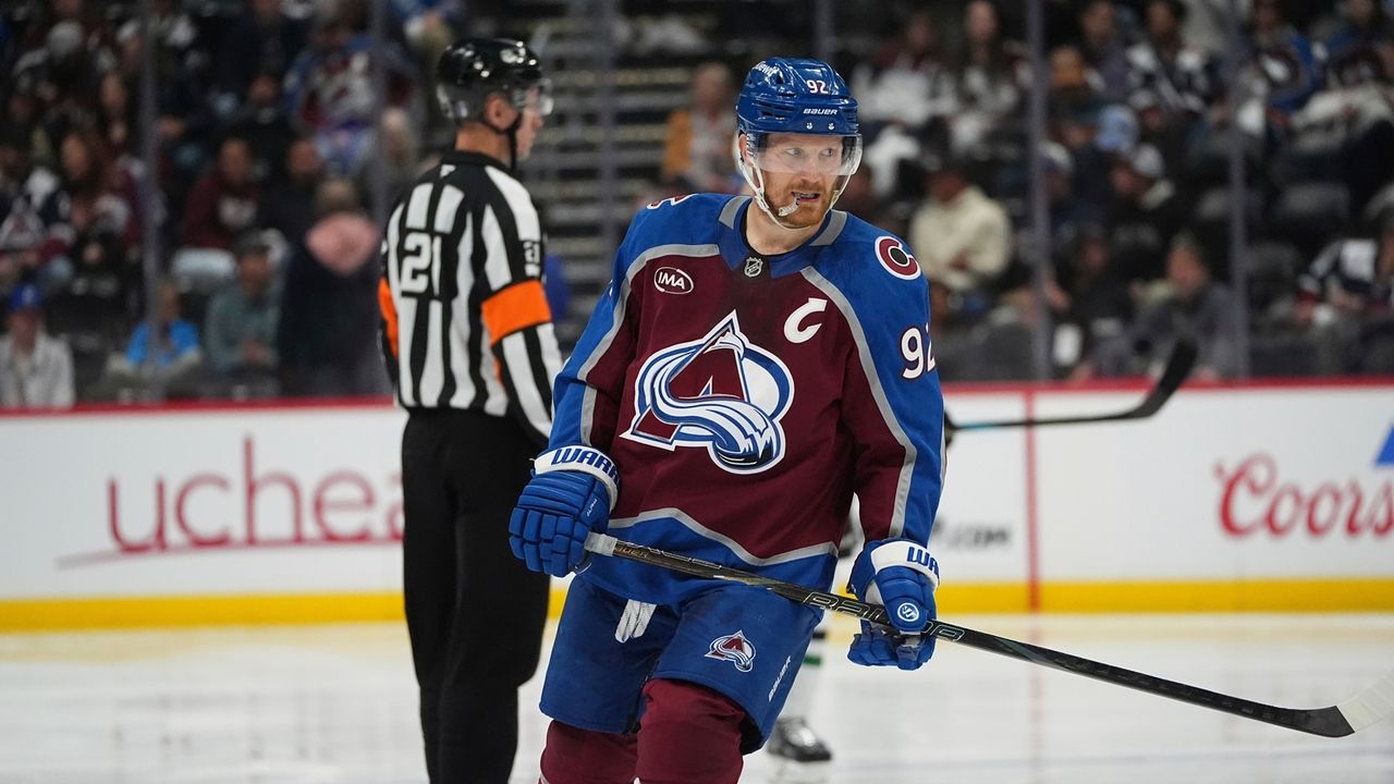 Avalanche enter training camp with renewed focus, health and very little drama