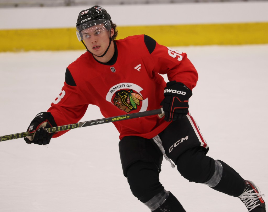 Chicago Blackhawks star eager to begin Year 3