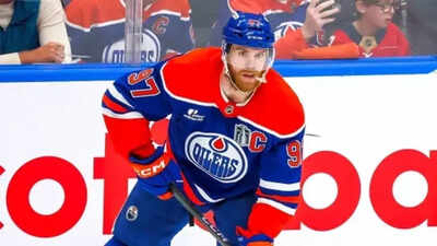 Connor McDavid reportedly chooses loyalty over speculation, standing firmly with Oilers teammates despite departure rumors