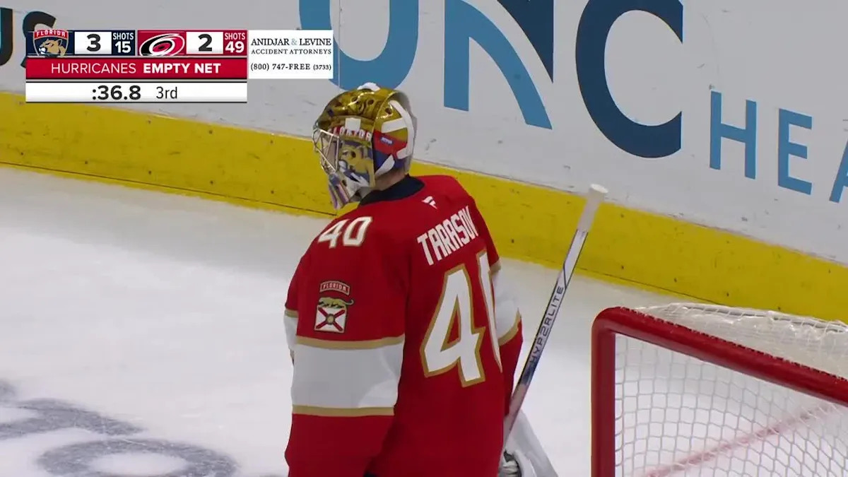 Cal Raleigh hits 60th HR, is 7th MLB player to reach mark