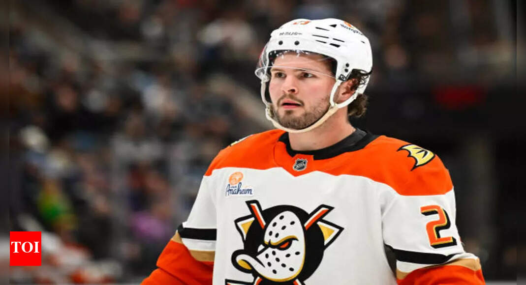 Anaheim Ducks Training Camp: Mason McTavish contract extension holdout creates NHL opportunities for young forwards | NHL News