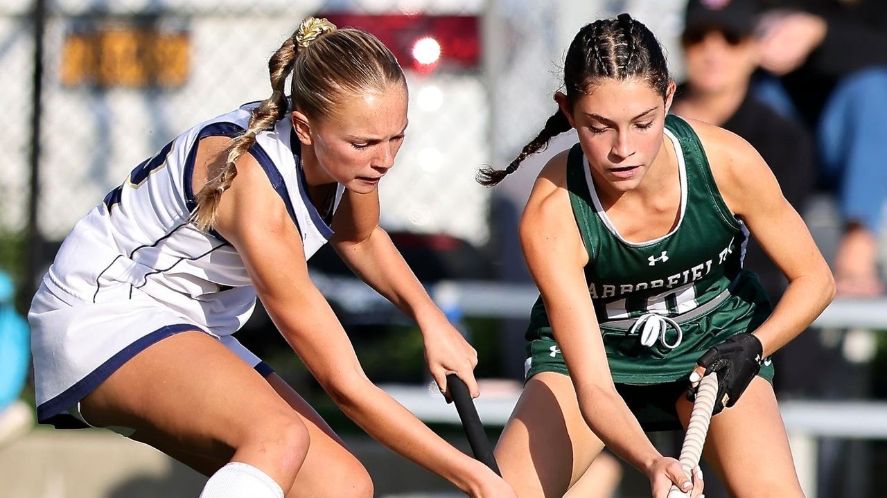 High school roundup: Field hockey and boys and girls soccer