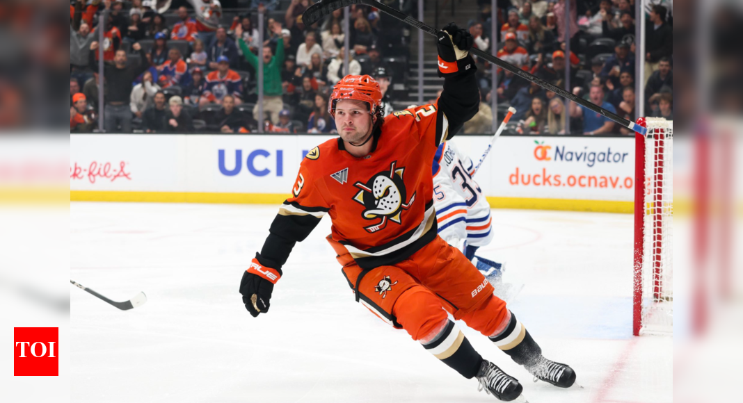 Anaheim Ducks lock down star center Mason McTavish with blockbuster six-year deal | NHL News