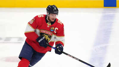 Aleksander Barkov’s season in jeopardy as Florida Panthers face devastating injury blow