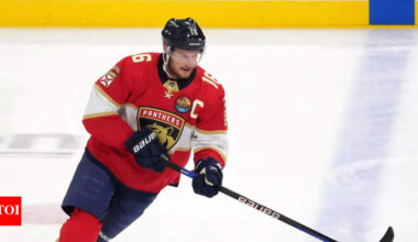Aleksander Barkov’s season in jeopardy as Florida Panthers face devastating injury blow | NHL News