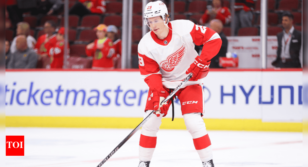 Detroit Red Wings prospect Nate Danielson injured in preseason loss to Buffalo Sabres | NHL News