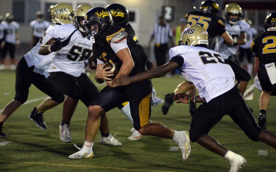 Carson Kenderdine runs forward.