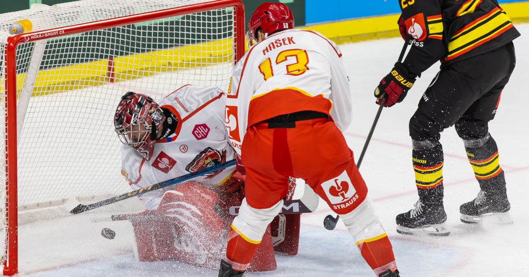 Damian Clara shuts out Mountfield; first win for Brynäs