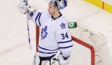 Goalie known for most brutal loss in Toronto Maple Leafs history back with team