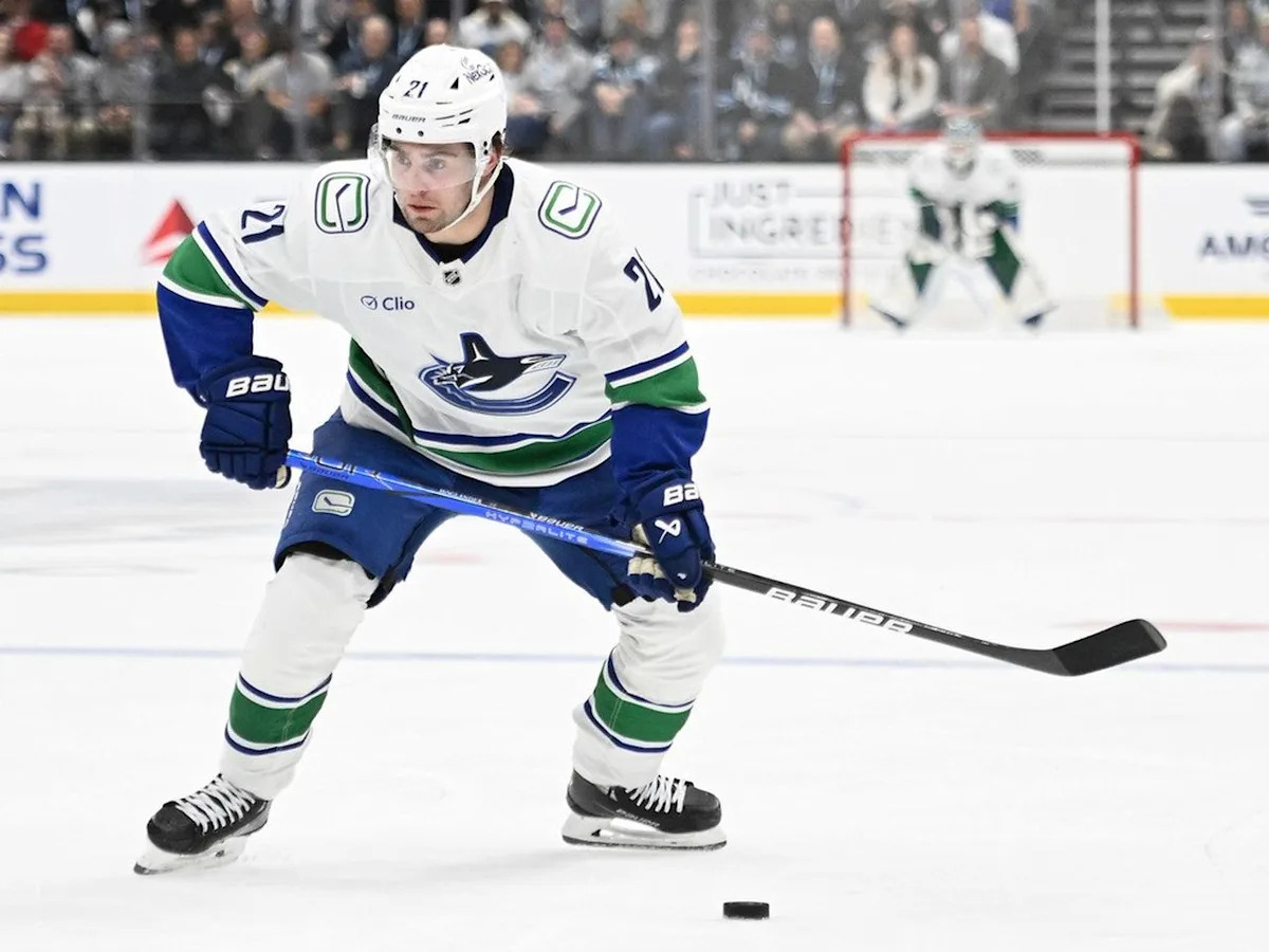 Nils Höglander out week to week