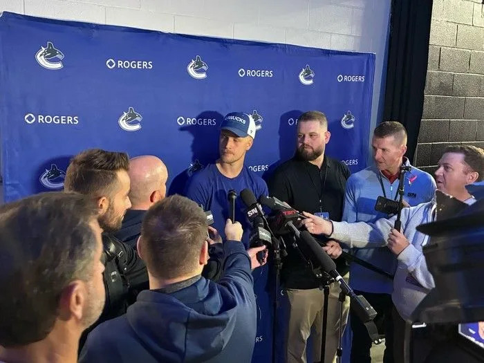  Elias Pettersson in Penticton training camp for Canucks on Sept. 18, 2025. Photo: Patrick Johnston
