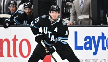 Utah Mammoth Alexander Kerfoot week-to-week with lower-body injury