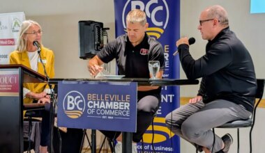 Discussion with the Belleville Senators at Chamber breakfast