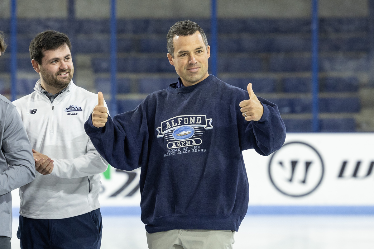 Harold Alfond's old sweatshirt brings luck to UMaine men's hockey