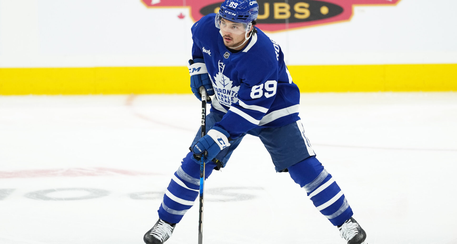 Maple Leafs Mentioned in Trade Idea Sending Nick Robertson for Proven 6-Foot-5 Scoring Winger