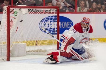 Apr 23, 2022; Ottawa, Ontario, CAN; Montreal Canadiens goalie Carey Price (31) is unable to stop a shot from Ottawa Senators left wing Alex Formenton (not pictured) in the second period at the Canadian Tire Centre. Mandatory Credit: Marc DesRosiers-Imagn Images Apr 23, 2022; Ottawa, Ontario, CAN; Montreal Canadiens goalie Carey Price (31) is unable to stop a shot from Ottawa Senators left wing Alex Formenton (not pictured) in the second period at the Canadian Tire Centre. Mandatory Credit: Marc DesRosiers-Imagn Images