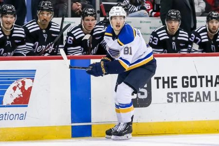 Dylan Holloway with the St. Louis Blues.