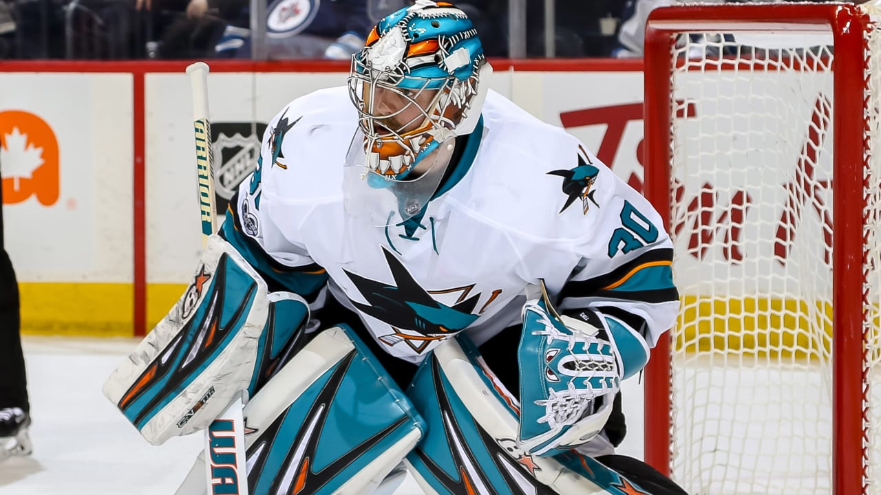 Controversial Longtime NHL Goalie Announces His Retirement After 12-Year Pro Career