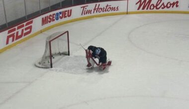 Frustrating Scene Live from Brossard Involving Goaltender Jakub Dobes