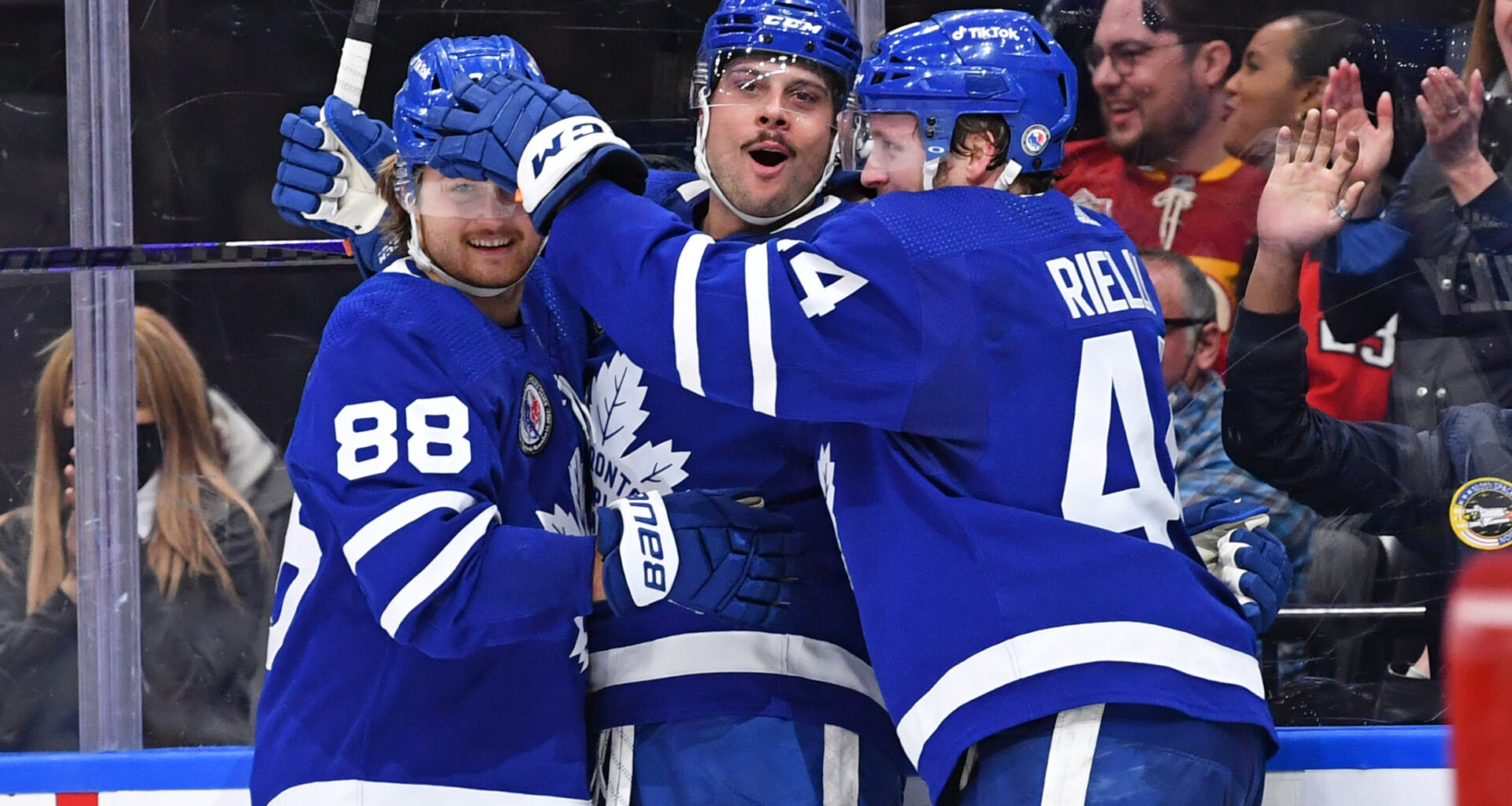 Maple Leafs Leadership Group Spotted Holding Private Meeting Ahead of Camp