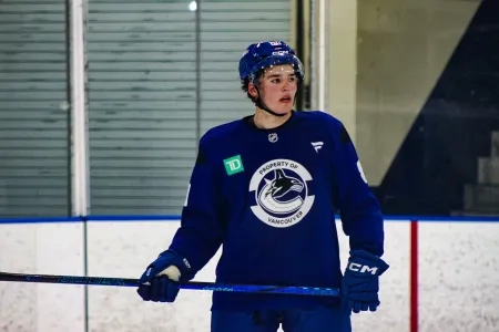 Braeden Cootes, Vancouver Canucks' 2025 first round pick. Braeden Cootes, Vancouver Canucks' 2025 first round pick.