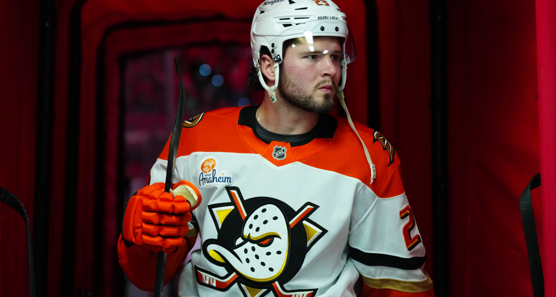 Mason McTavish Won't Report to Ducks Camp, Opening a Door for the Canadiens