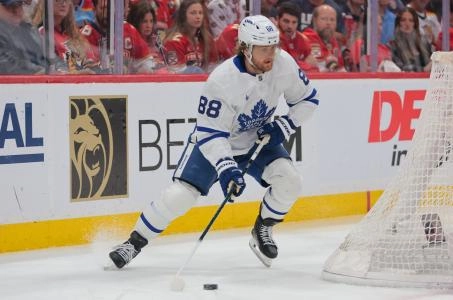 May 16, 2025; Sunrise, Florida, USA; Toronto Maple Leafs right wing William Nylander (88) moves the puck against the Florida Panthers during the third period in game six of the second round of the 2025 Stanley Cup Playoffs at Amerant Bank Arena May 16, 2025; Sunrise, Florida, USA; Toronto Maple Leafs right wing William Nylander (88) moves the puck against the Florida Panthers during the third period in game six of the second round of the 2025 Stanley Cup Playoffs at Amerant Bank Arena