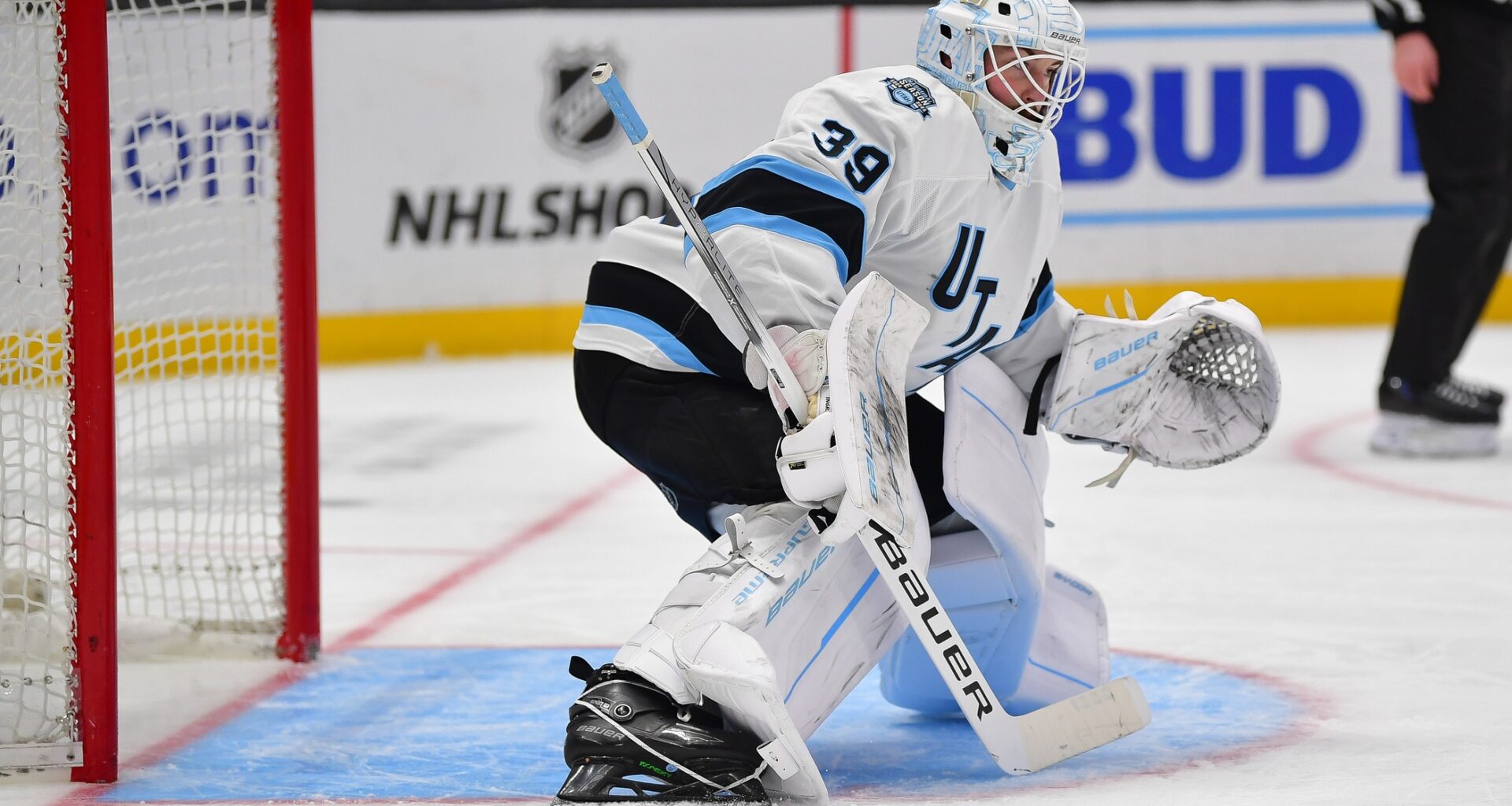 Maple Leafs Have Opportunity to Bring In a Goalie with NHL Experience For Free