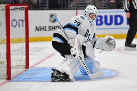 Feb 22, 2025; Los Angeles, California, USA; Utah Hockey Club goaltender Connor Ingram (39) defends the goal against the Los Angeles Kings during the second period at Crypto.com Arena