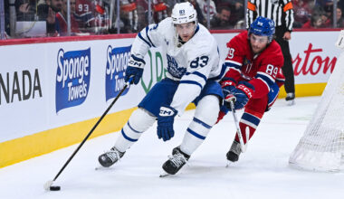 Maple Leafs Defenseman Leaves Game vs Canadiens With Upper-Body Injury