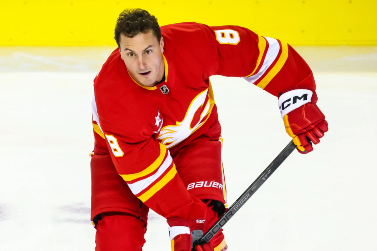 Vancouver Canucks Officially Hire Longtime NHL Defenseman Just Days After Details of His Failed Trad