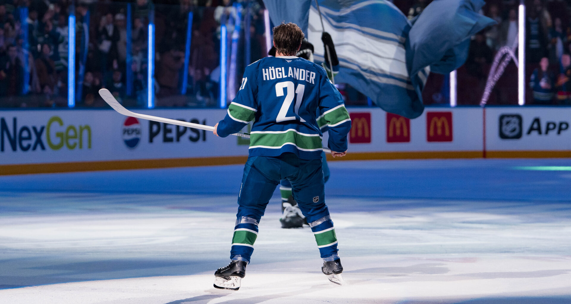 Vancouver Canucks Hit with Disappointing Injury News on Nils Höglander