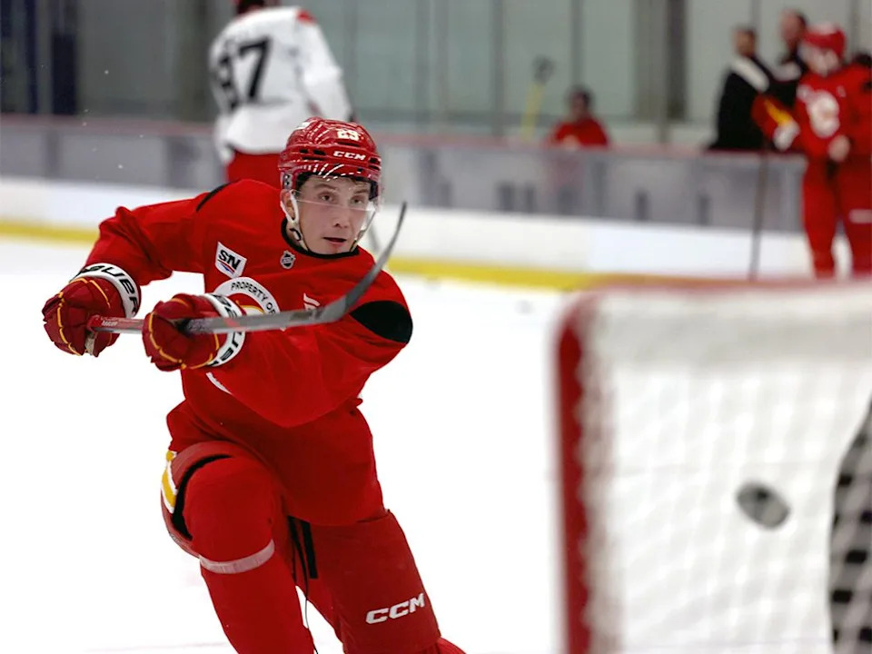 Calgary Flames forward Sam Honzek practices as the team’s Prospects’ Training Camp kicked off at WinSport in Calgary on Thursday, Sept. 11, 2025.