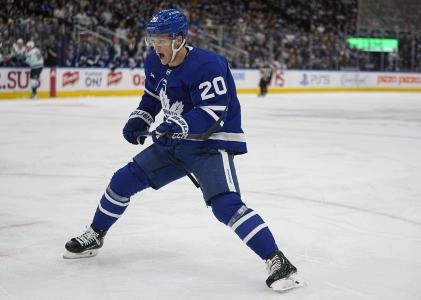 Jan 5, 2023; Toronto, Ontario, CAN; Toronto Maple Leafs forward Dryden Hunt (20) skates against the Seattle Kracken during the first period at Scotiabank Arena. Mandatory Credit: John E. Sokolowski-Imagn Images