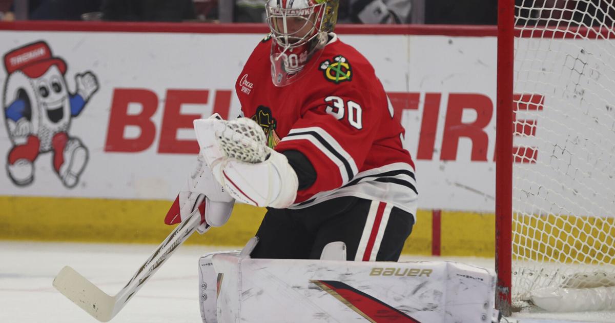 Blackhawks solidify goaltending future by signing Spencer Knight to 3-year, $17.5M extension | National Sports